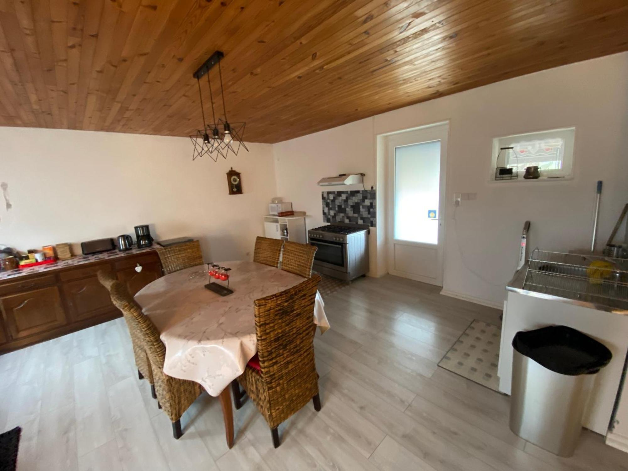 Вилла La Petite Maison Toulon-sur-Arroux Экстерьер фото