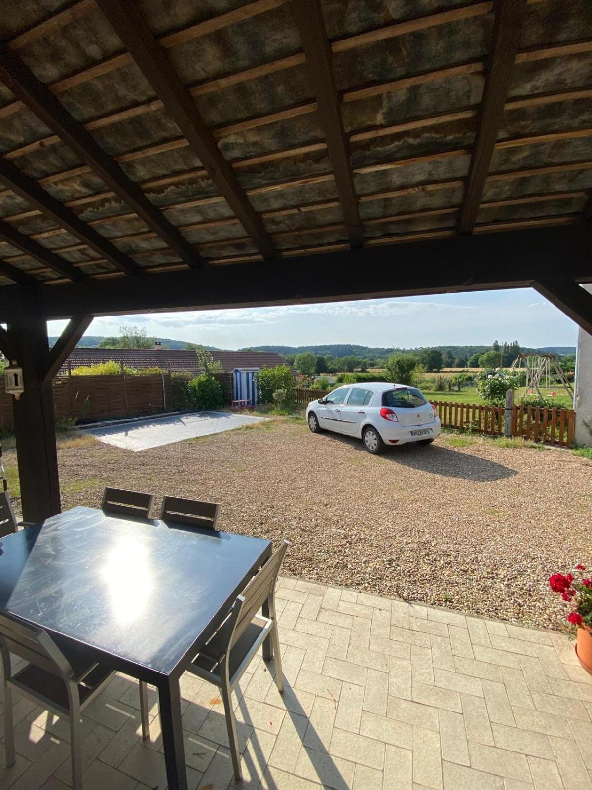 Вилла La Petite Maison Toulon-sur-Arroux Экстерьер фото